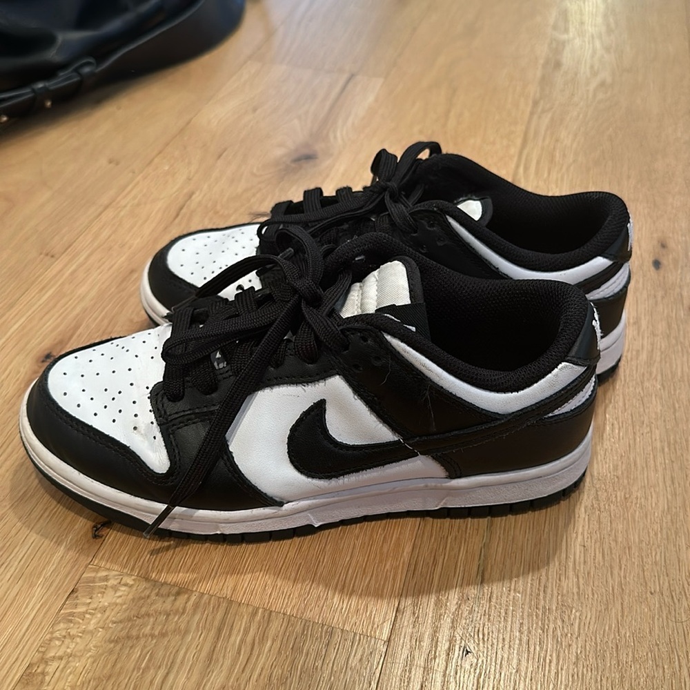 Panda Nike sneakers
